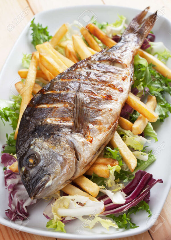 Poisson braisé frites