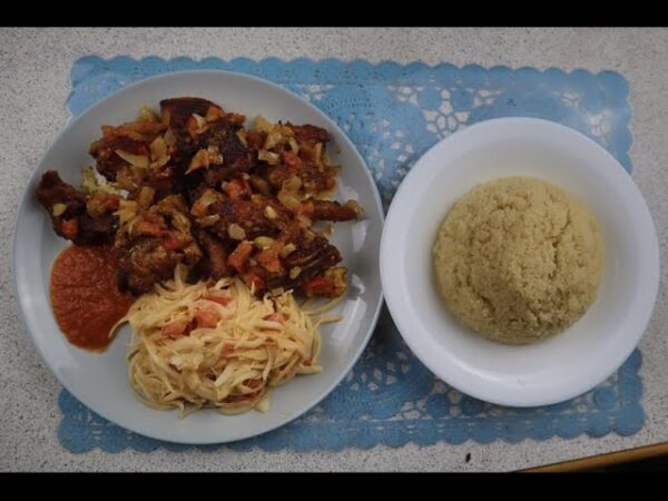 Porc braisé attiéké
